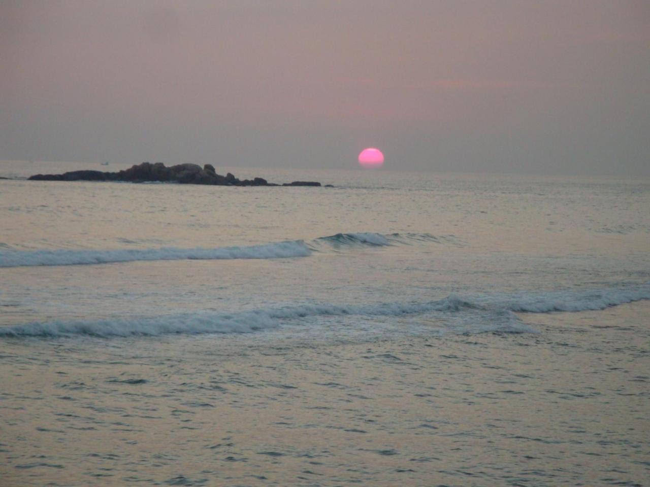 Galle Henna Beach House Unawatuna Exterior foto