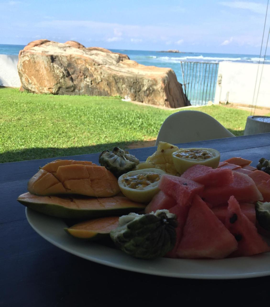 Galle Henna Beach House Unawatuna Exterior foto
