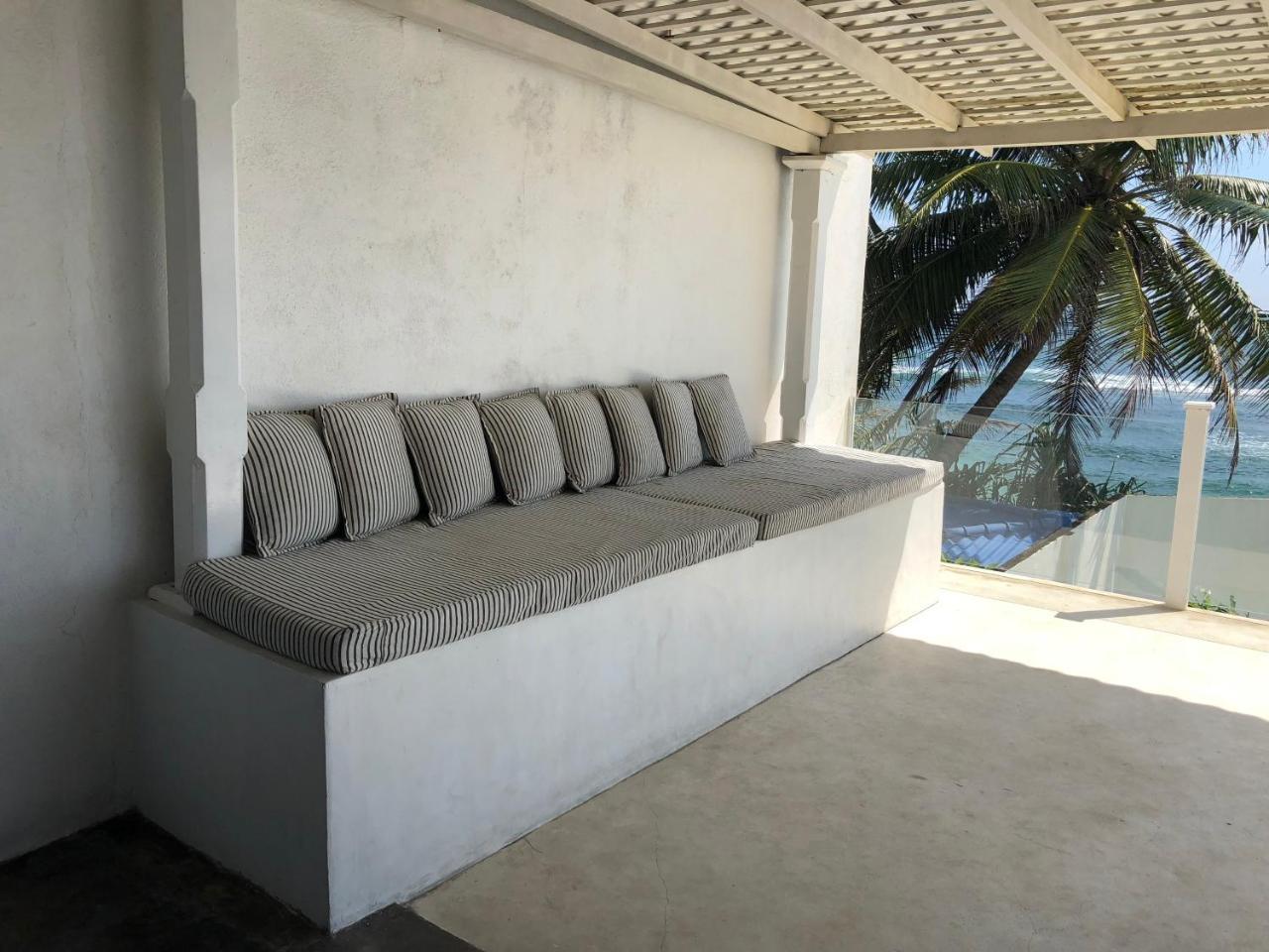 Galle Henna Beach House Unawatuna Exterior foto
